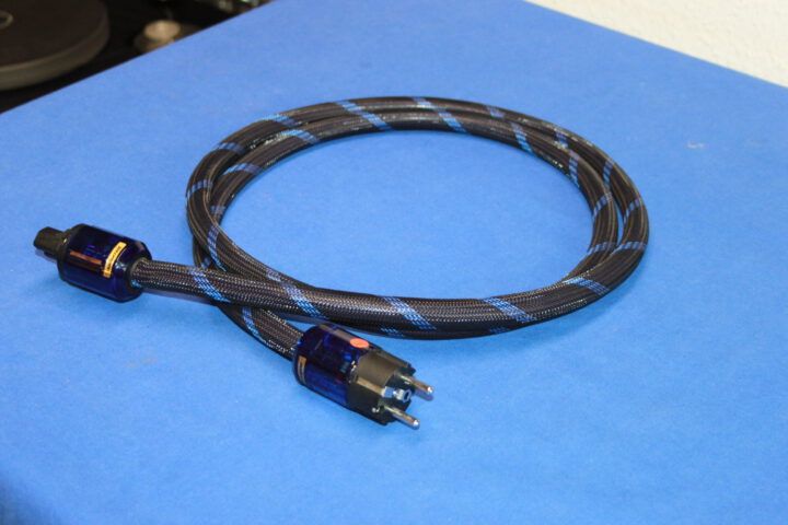 audiocrastnetzkabel-1