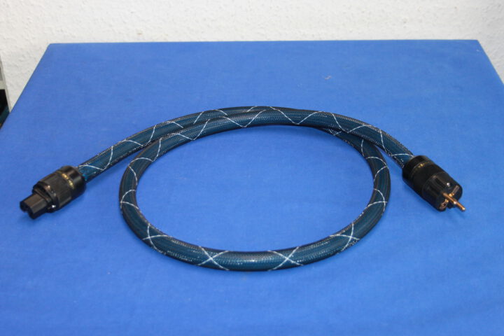 audiogradeblaunetzkabel