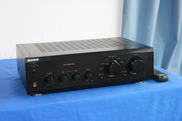 sonytaf320-1